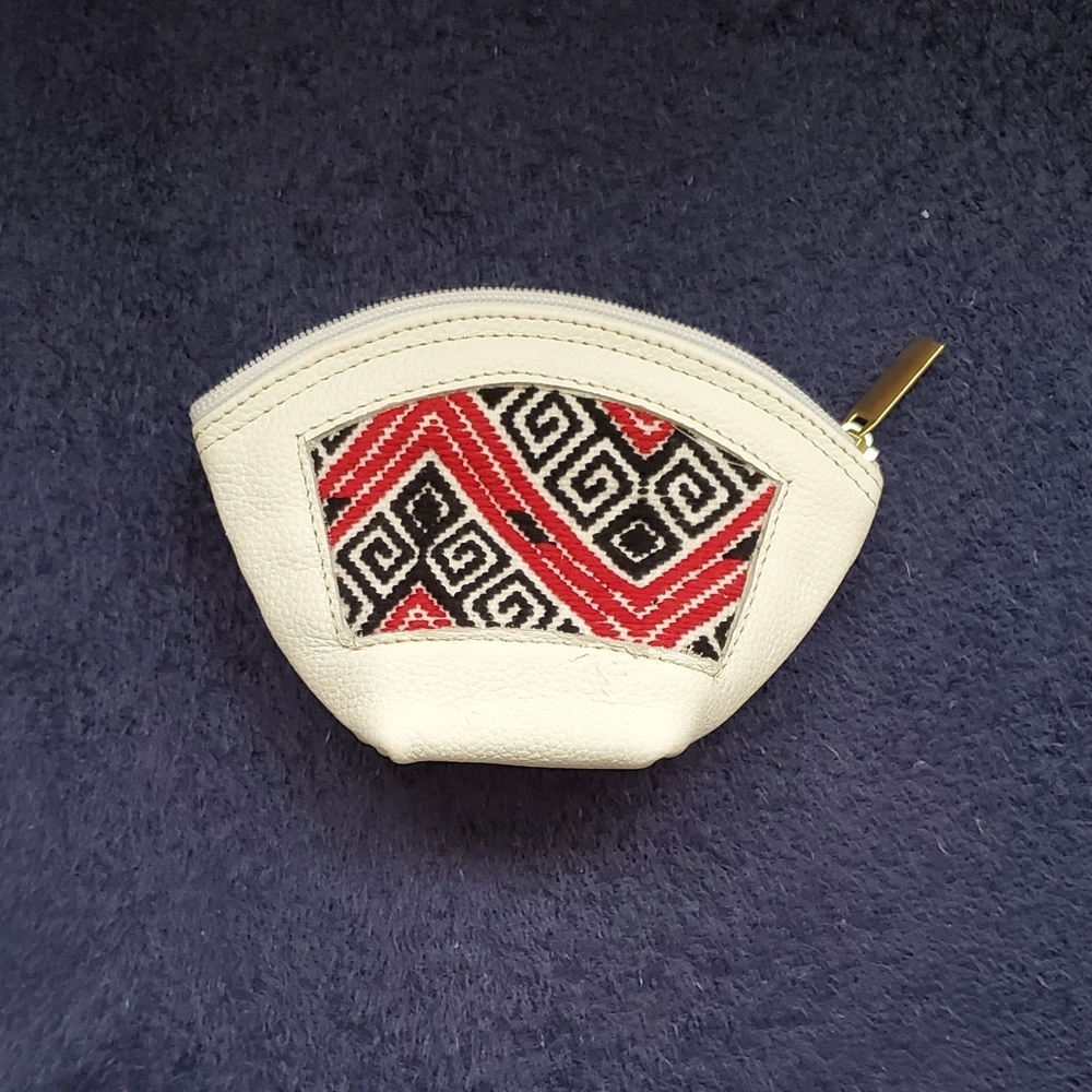 NWOT Hand Embroidered White Leather Change Purse